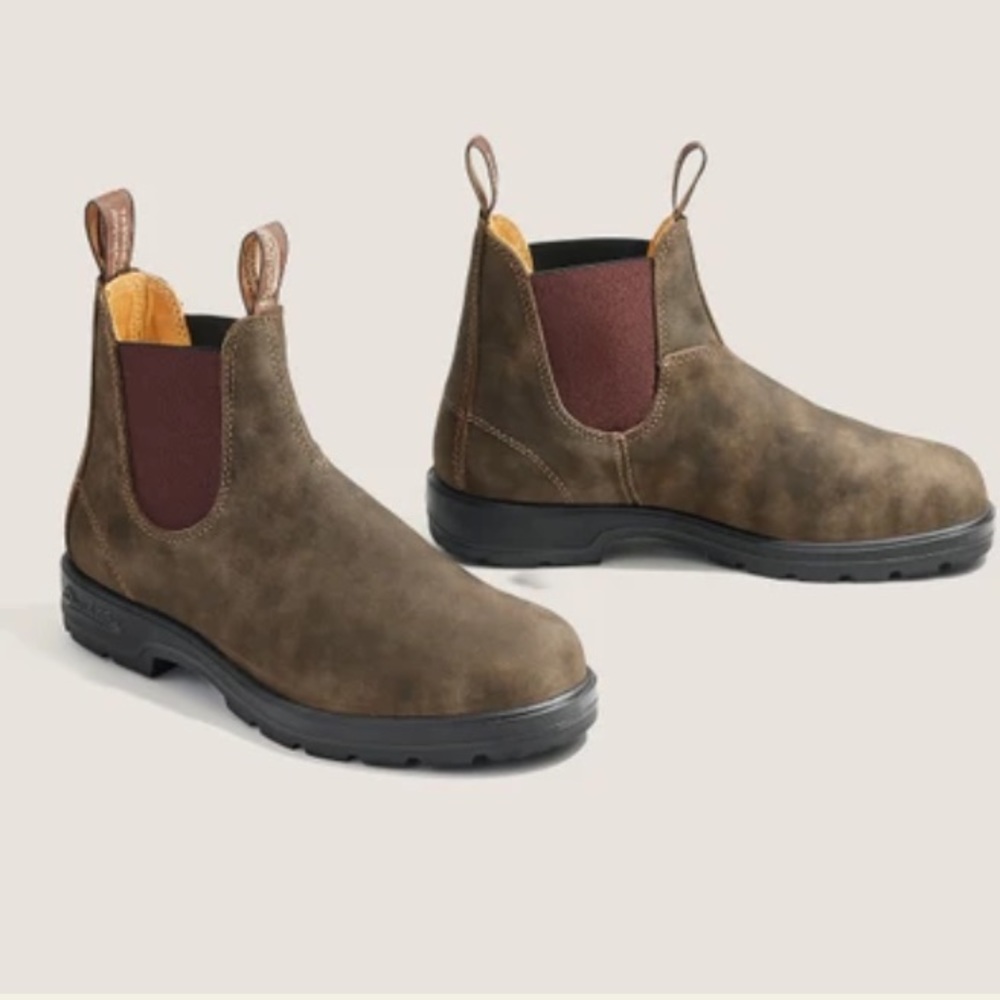 Blundstone #585 Women’s Classic Chelsea Boots - Rustic Brown Size 9